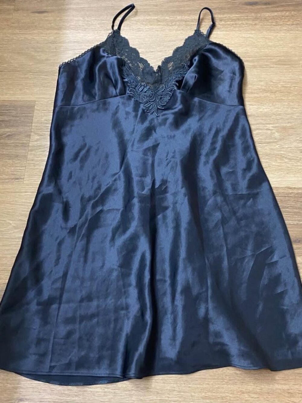 Vintage 1999 Victoria’s Secret Gothic Black Satin & Lace V-Neck Slip Dress